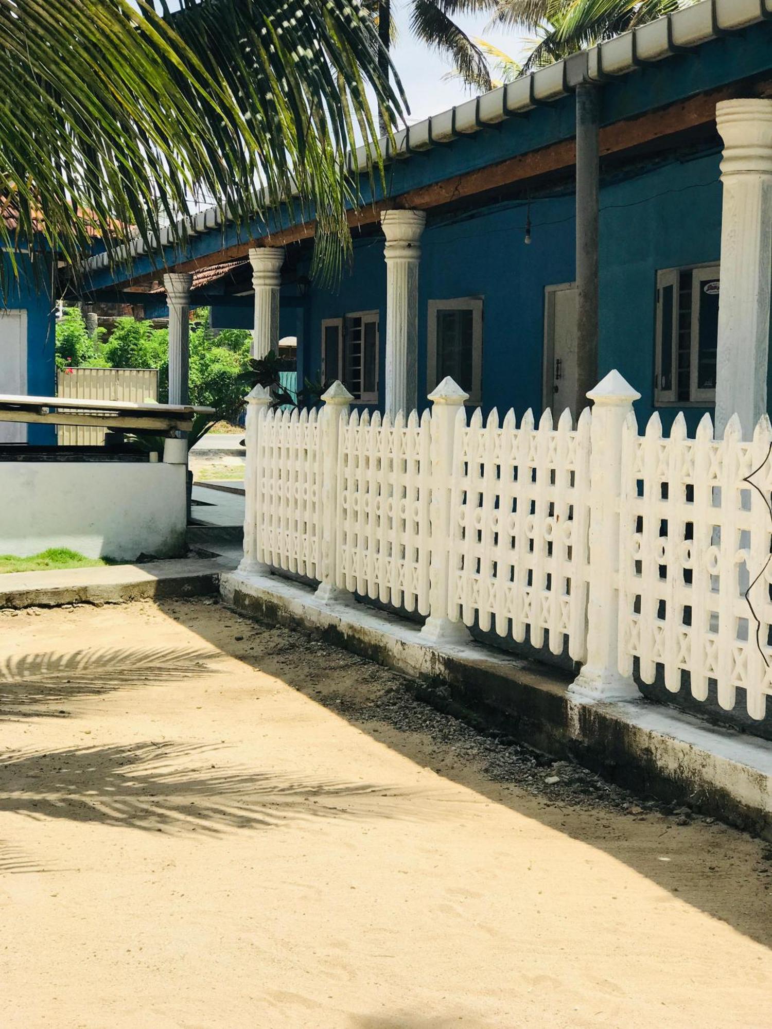 Ram'S Surfing Beach,Midigama East Exterior foto
