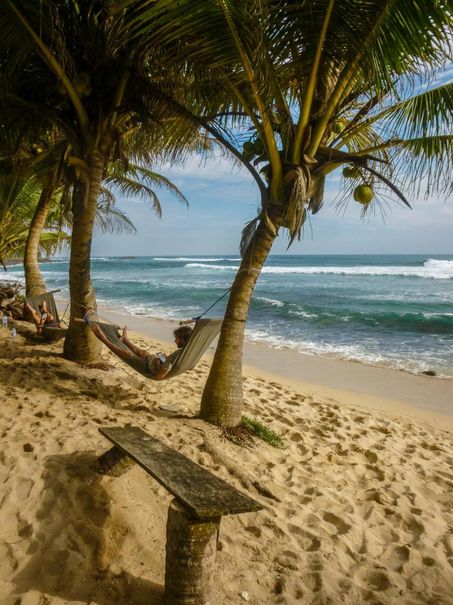 Ram'S Surfing Beach,Midigama East Exterior foto